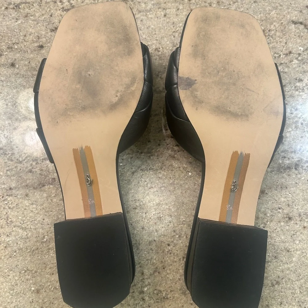 Like NEW!! Sam Edelman Soft Black Calf Leather Slides Size 8.5